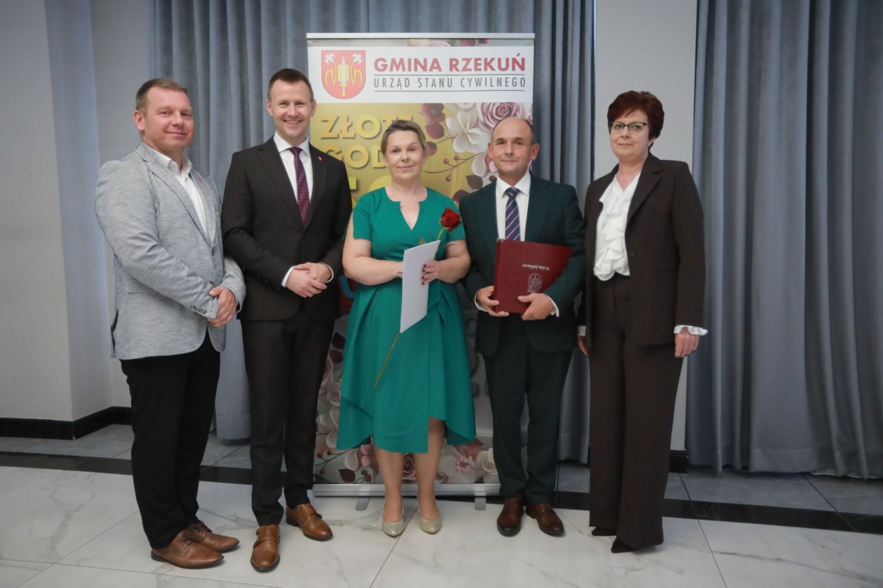 Medale i wyróżnienia dla małżeństw z gminy Rzekuń [13.10.2026]] - zdjęcie #64 - eOstroleka.pl
