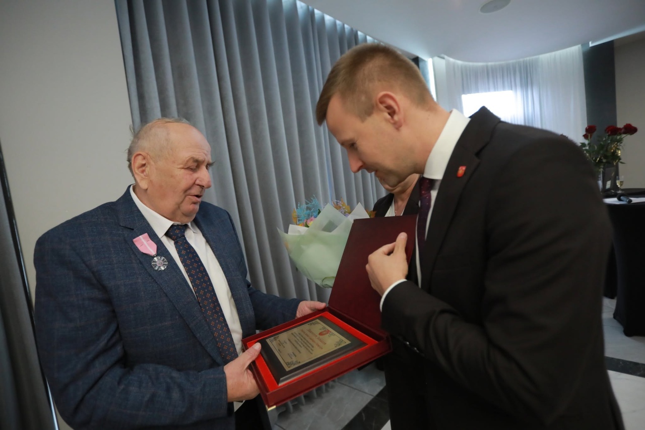 Medale i wyróżnienia dla małżeństw z gminy Rzekuń [13.10.2026]] - zdjęcie #47 - eOstroleka.pl