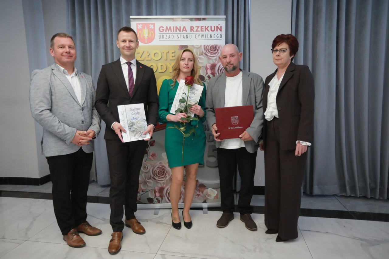 Medale i wyróżnienia dla małżeństw z gminy Rzekuń [13.10.2026]] - zdjęcie #37 - eOstroleka.pl