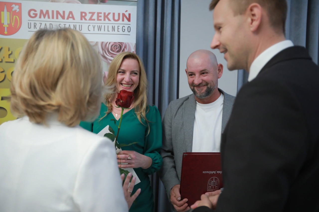 Medale i wyróżnienia dla małżeństw z gminy Rzekuń [13.10.2026]] - zdjęcie #33 - eOstroleka.pl