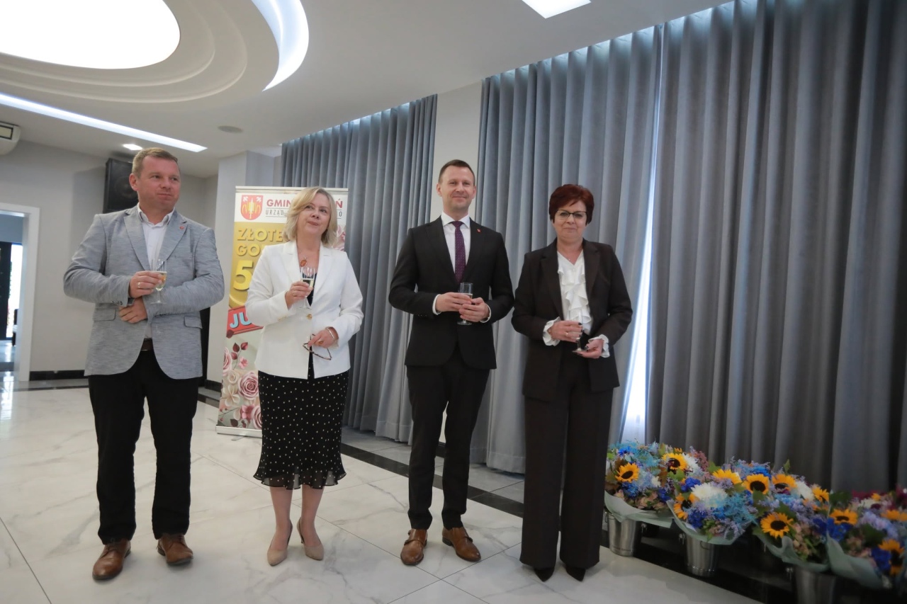 Medale i wyróżnienia dla małżeństw z gminy Rzekuń [13.10.2026]] - zdjęcie #32 - eOstroleka.pl