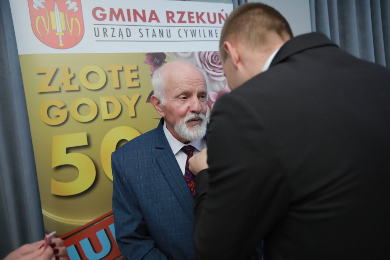 Medale i wyróżnienia dla małżeństw z gminy Rzekuń [13.10.2026]] - zdjęcie #4 - eOstroleka.pl