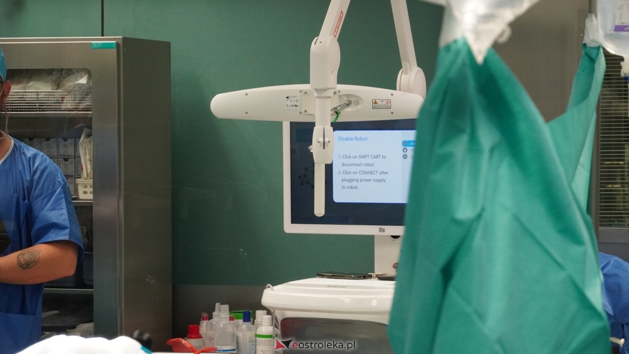 Operacja z robotem MISSO w Ostrołęce [16.10.2026] - zdjęcie #35 - eOstroleka.pl