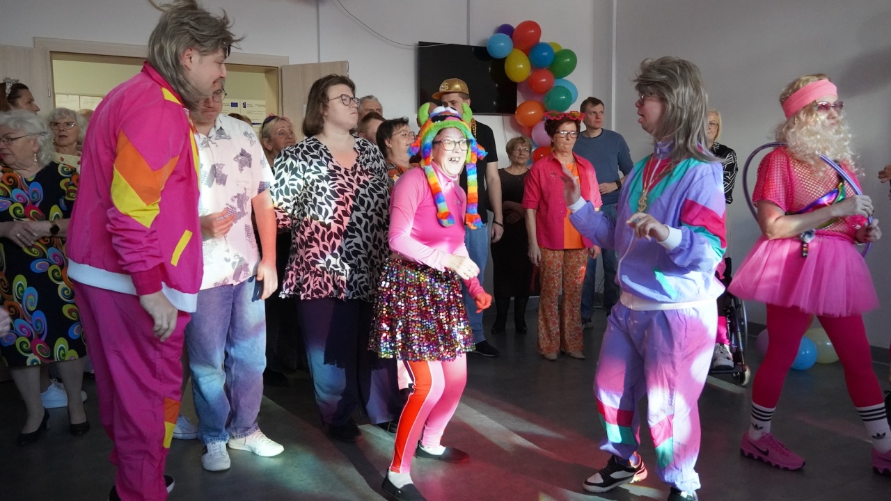 Bal Neonowe Skrzydła dla podopiecznych WTZ Motylki [17.10.2026] - zdjęcie #86 - eOstroleka.pl