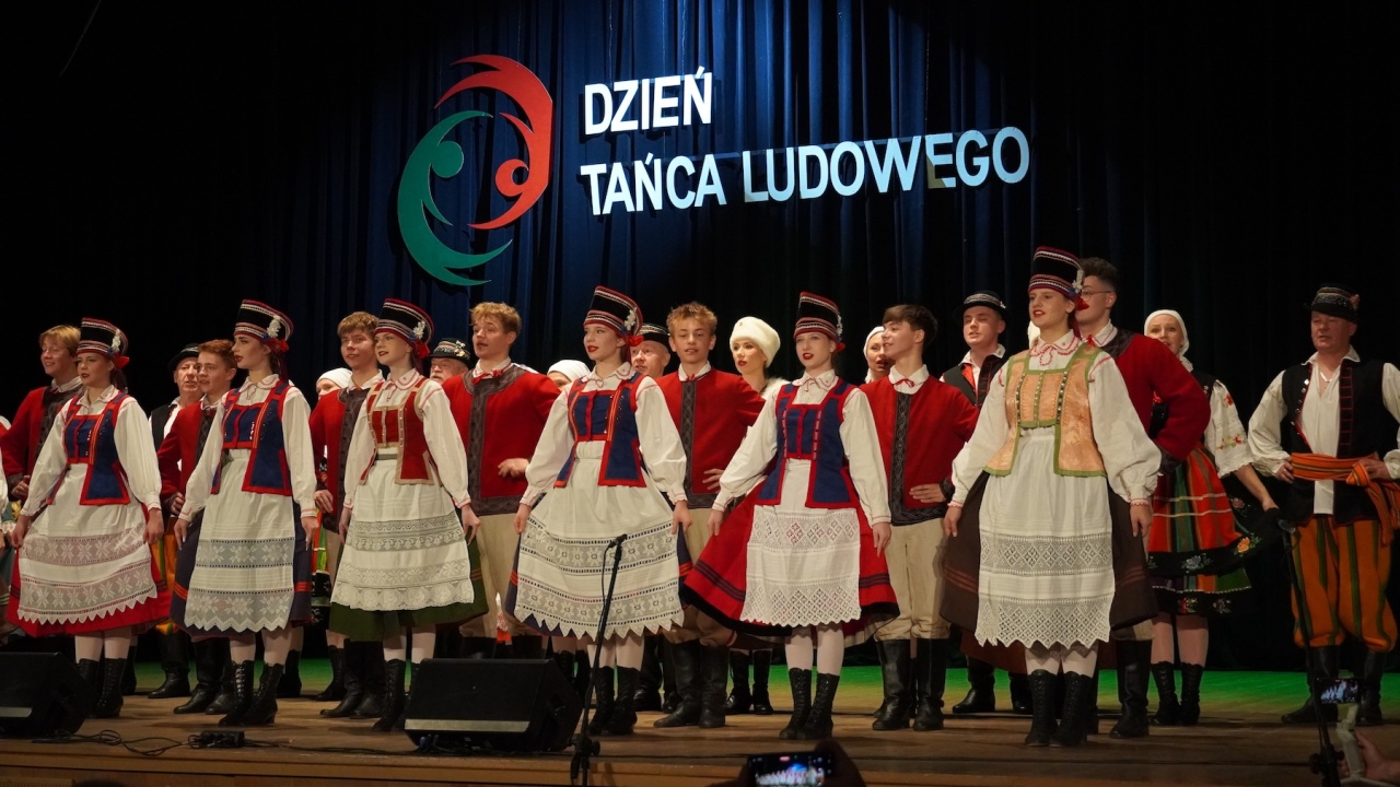 Dzień Tańca Ludowego w wykonaniu ZTL Ostrołęka [18.10.2026] - zdjęcie #43 - eOstroleka.pl