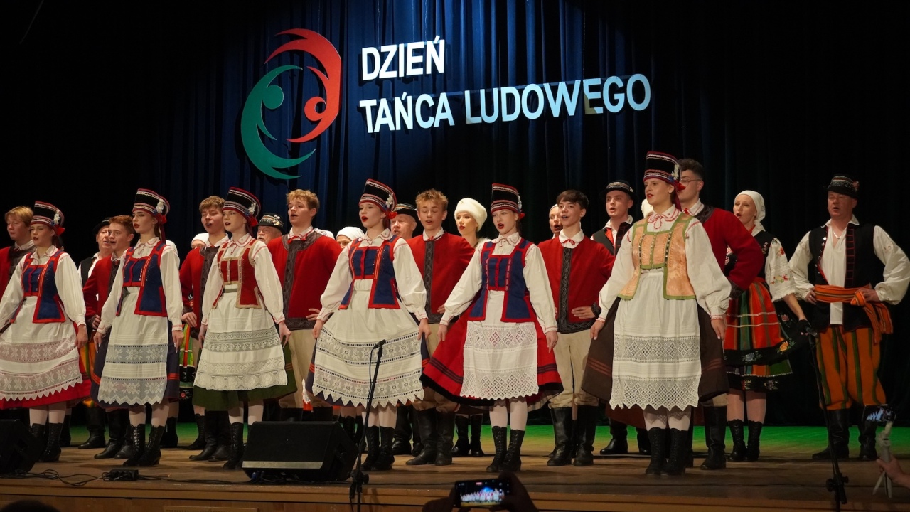 Dzień Tańca Ludowego w wykonaniu ZTL Ostrołęka [18.10.2026] - zdjęcie #42 - eOstroleka.pl