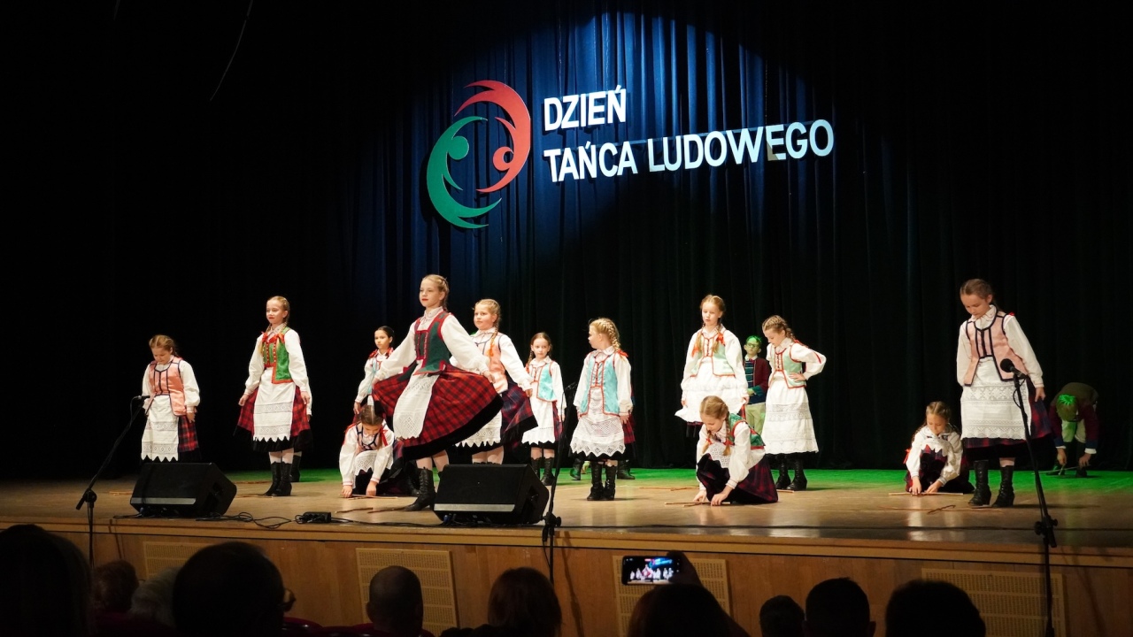 Dzień Tańca Ludowego w wykonaniu ZTL Ostrołęka [18.10.2026] - zdjęcie #18 - eOstroleka.pl