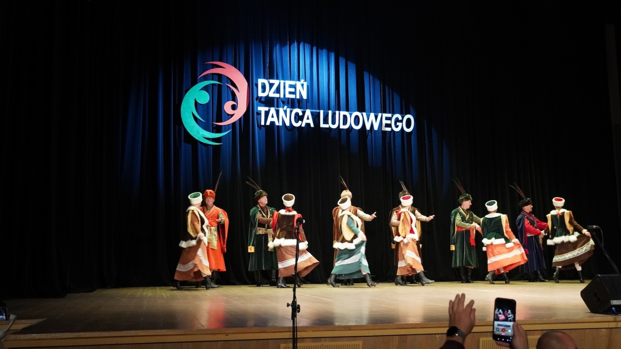 Dzień Tańca Ludowego w wykonaniu ZTL Ostrołęka [18.10.2026] - zdjęcie #126 - eOstroleka.pl