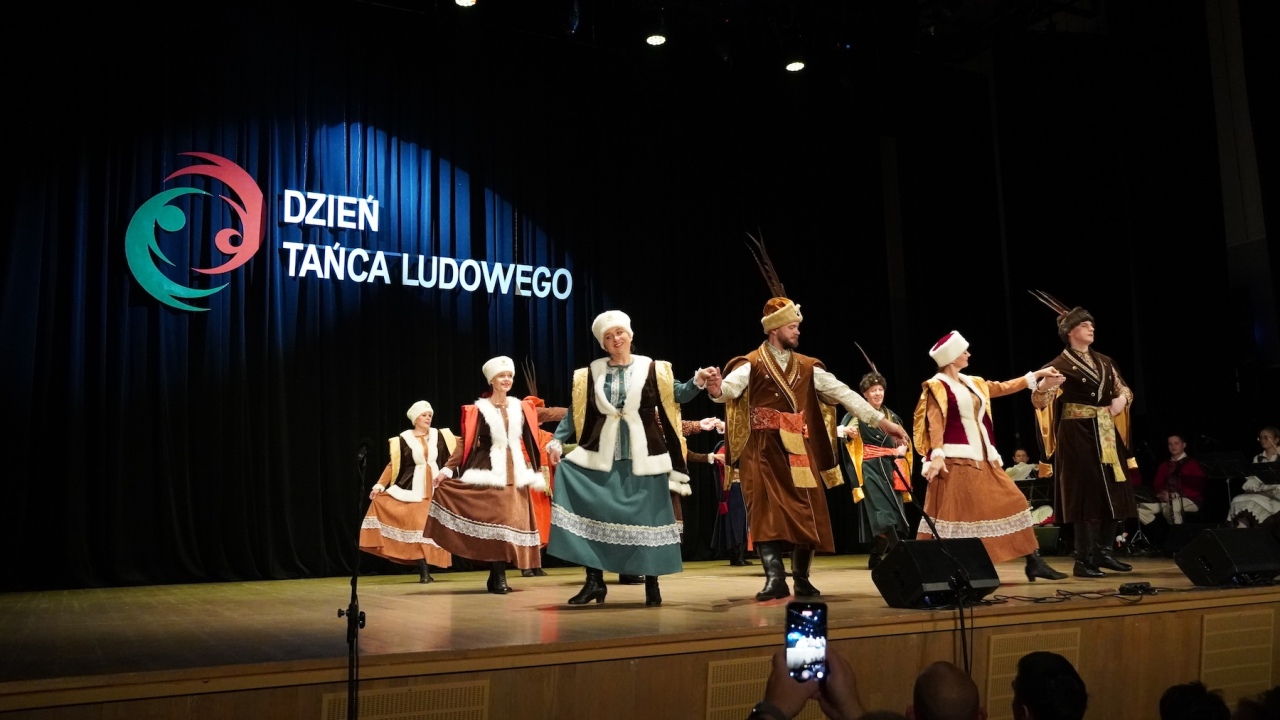 Dzień Tańca Ludowego w wykonaniu ZTL Ostrołęka [18.10.2026] - zdjęcie #113 - eOstroleka.pl