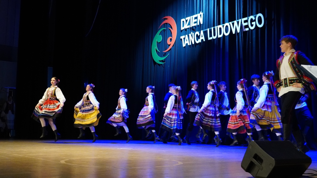 Dzień Tańca Ludowego w wykonaniu ZTL Ostrołęka [18.10.2026] - zdjęcie #105 - eOstroleka.pl