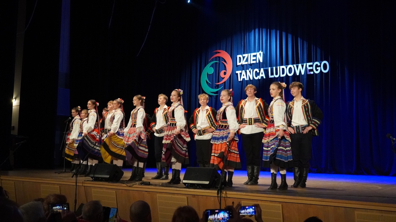 Dzień Tańca Ludowego w wykonaniu ZTL Ostrołęka [18.10.2026] - zdjęcie #95 - eOstroleka.pl