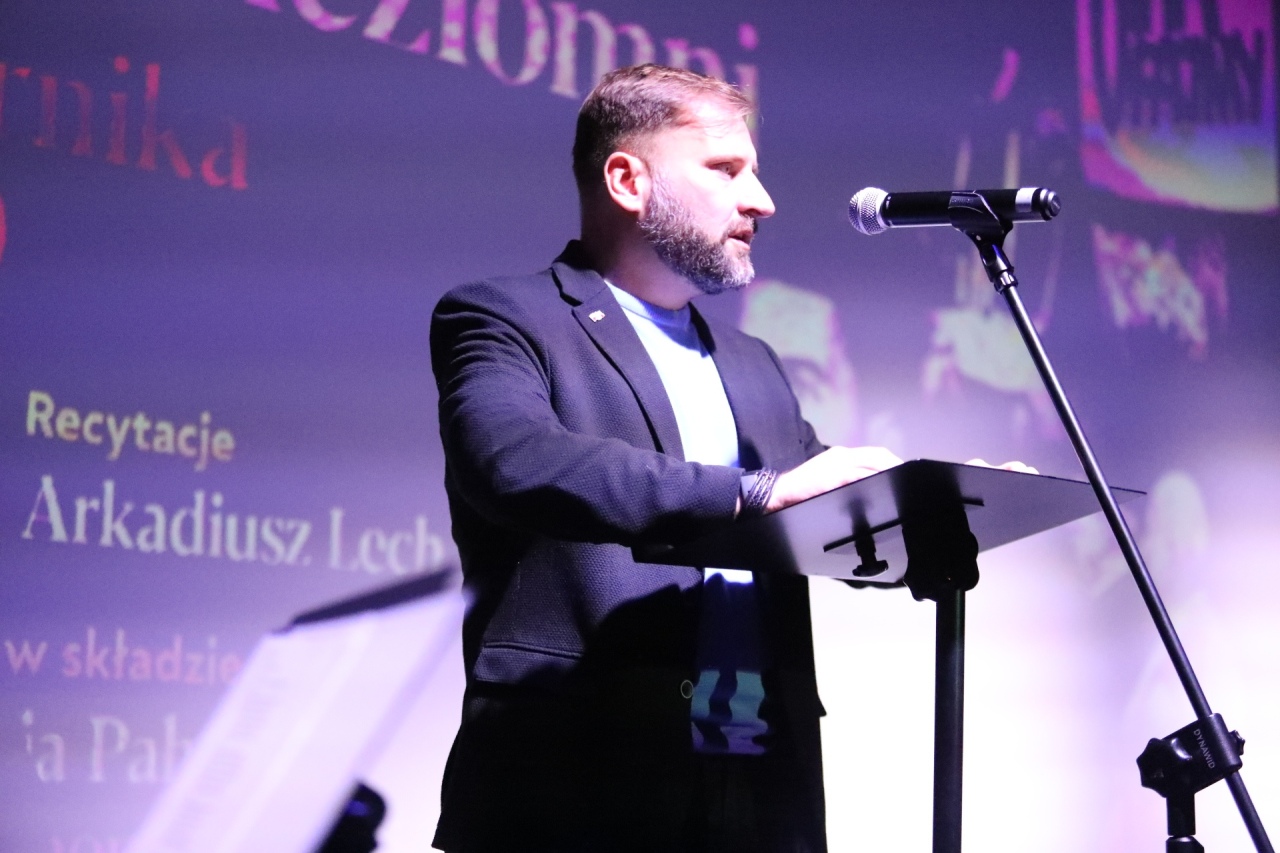 Koncert „Wierni do końca. Kapłani Niezłomni [18.10.2026] - zdjęcie #18 - eOstroleka.pl