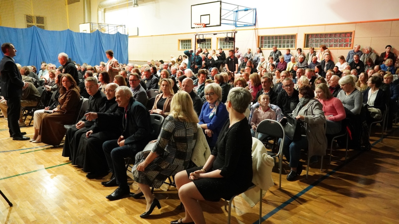 Koncert grupy Nazaret „Uwierz, wszystko możliwe jest” w Olszewie-Borkach [18.10.2026] - zdjęcie #45 - eOstroleka.pl
