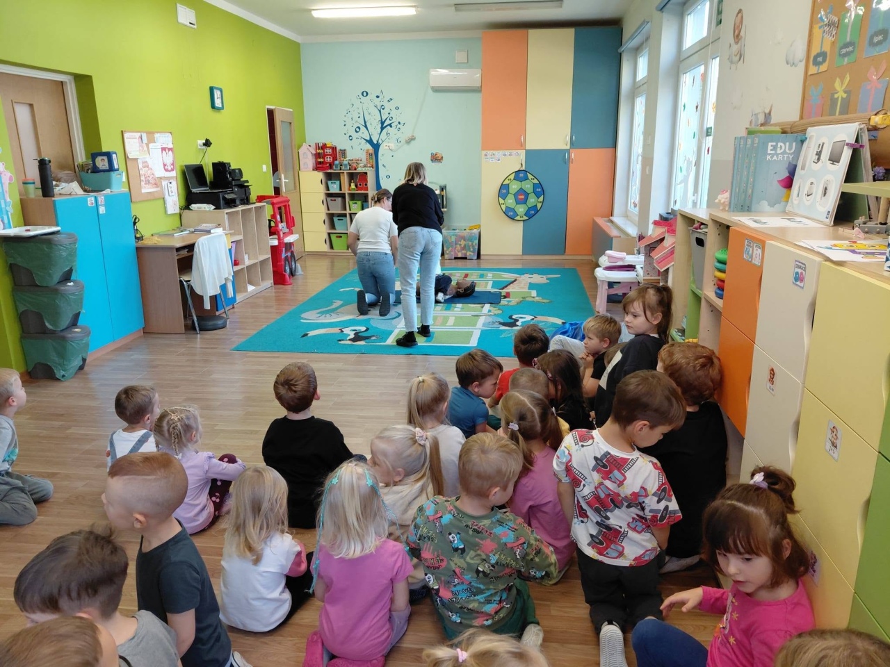 Nowy rekord na korytarzach szkoły w Kadzidle. Ponad 800 osób uczyło się ratować życie! [19.10.2026] - zdjęcie #9 - eOstroleka.pl