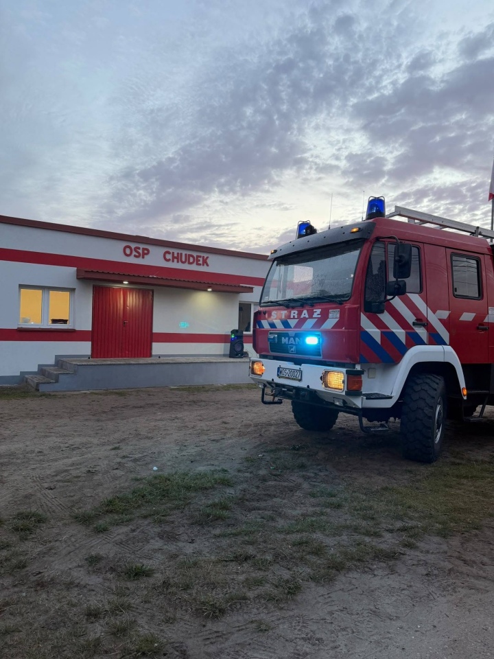 Nowy wóz gaśniczy dla OSP w Chudku [17.10.2026] - zdjęcie #8 - eOstroleka.pl