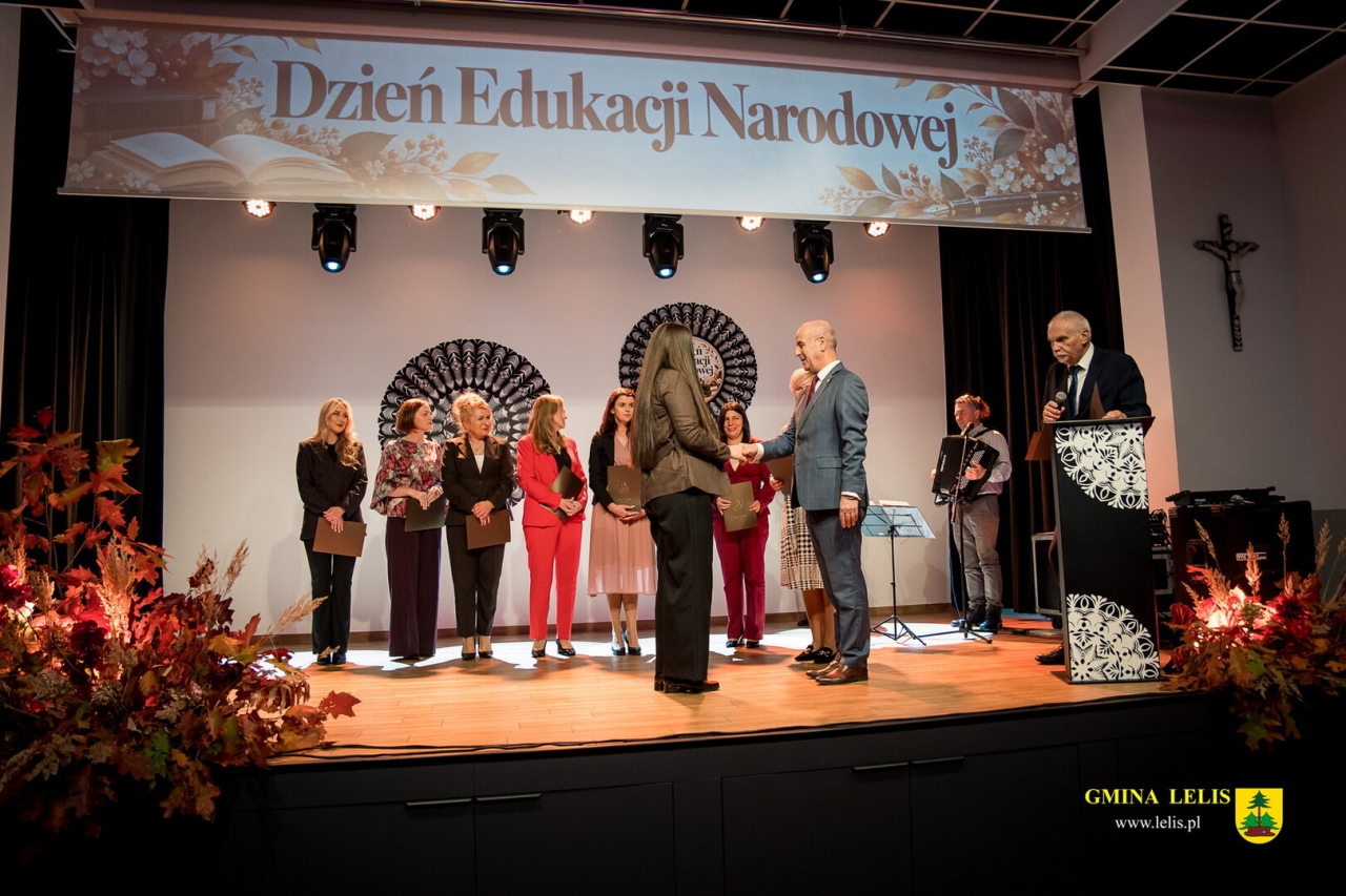 Dzień Edukacji Narodowej w Lelisie [15.10.2026] - zdjęcie #15 - eOstroleka.pl