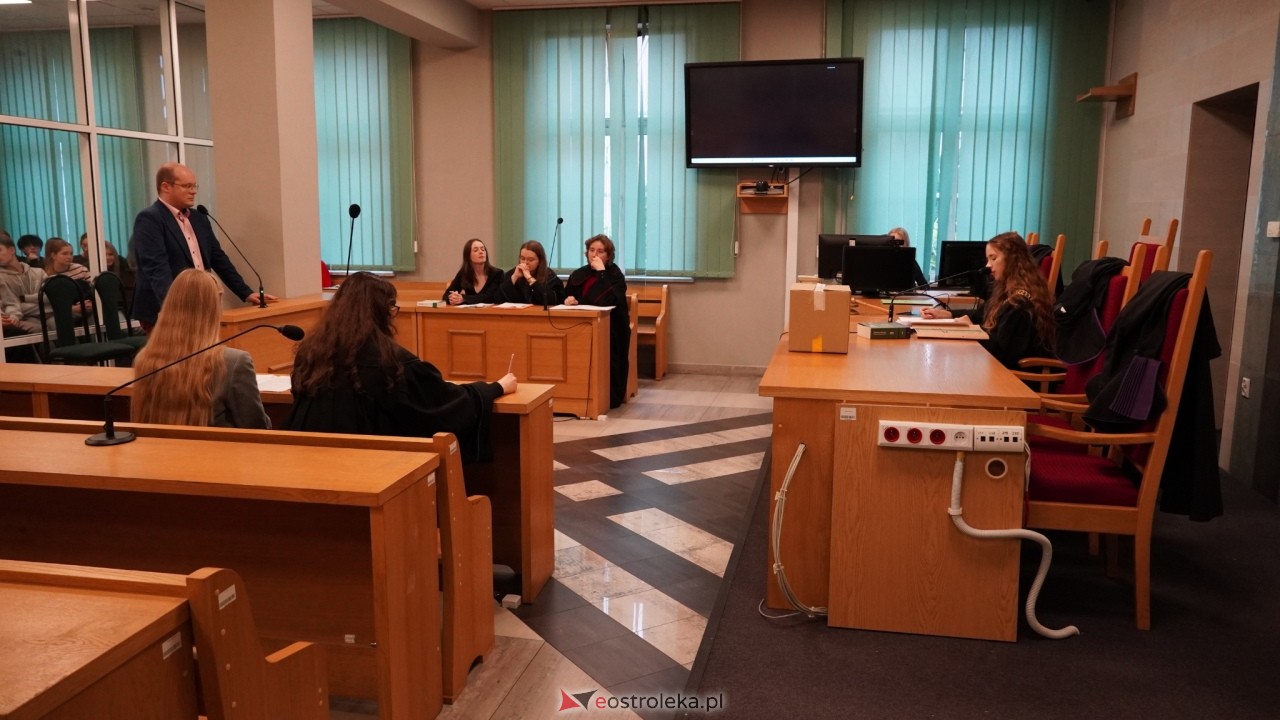 Symulacja rozprawy cywilnej w Sądzie Okręgowym w Ostrołęce [20.10.2026] - zdjęcie #25 - eOstroleka.pl