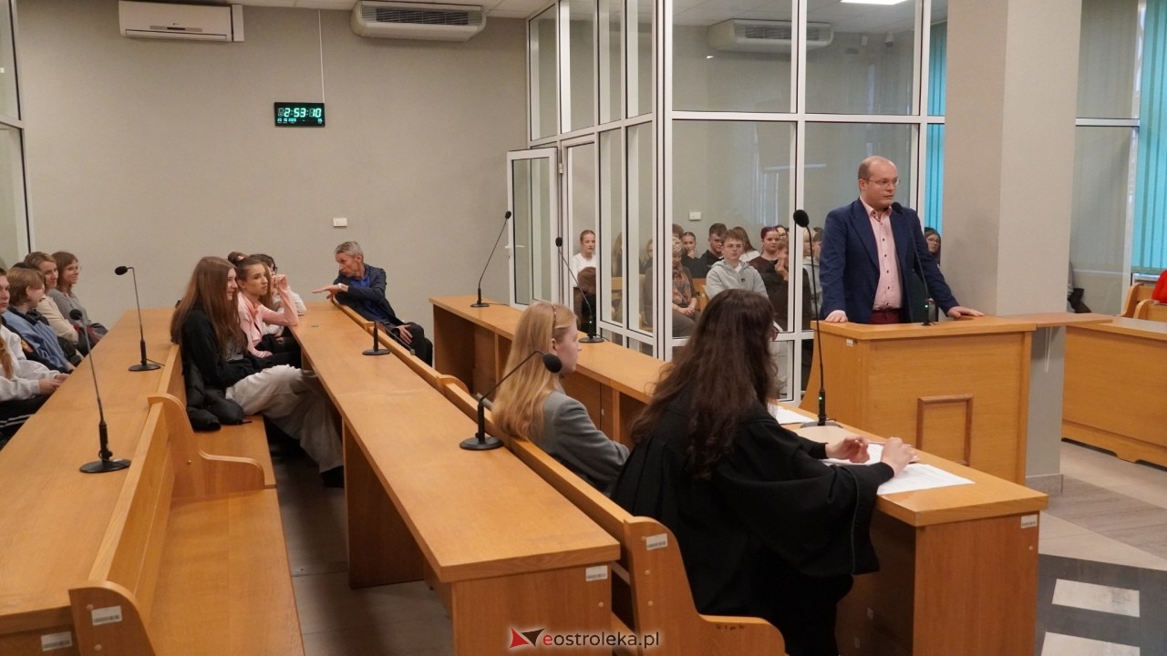 Symulacja rozprawy cywilnej w Sądzie Okręgowym w Ostrołęce [20.10.2026] - zdjęcie #16 - eOstroleka.pl