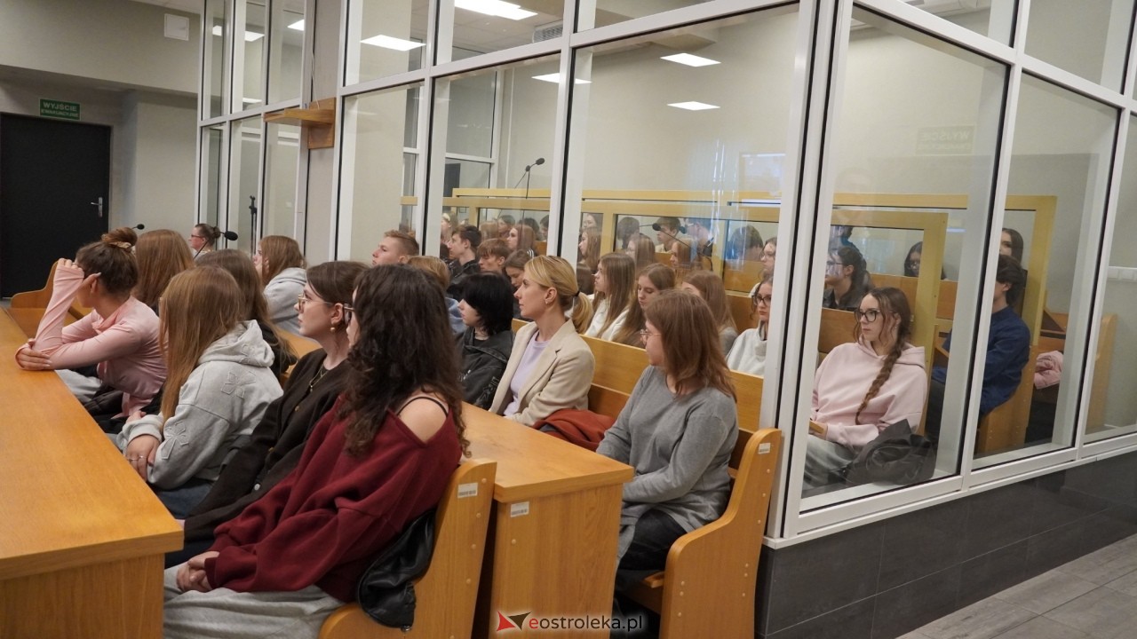 Symulacja rozprawy cywilnej w Sądzie Okręgowym w Ostrołęce [20.10.2026] - zdjęcie #28 - eOstroleka.pl