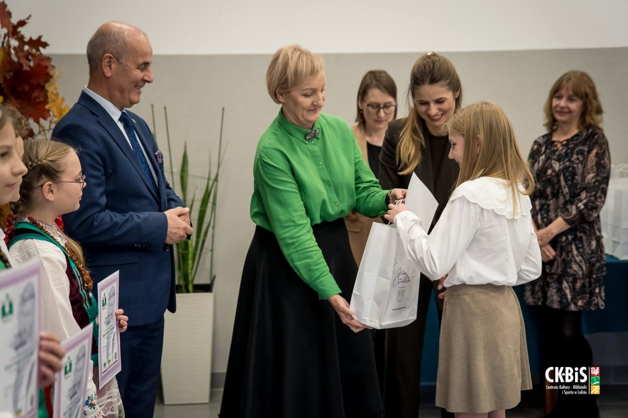 Finał XLIII Konkursu Recytatorskiego „Kurpie Zielone w Literaturze” [20.10.2026] - zdjęcie #30 - eOstroleka.pl