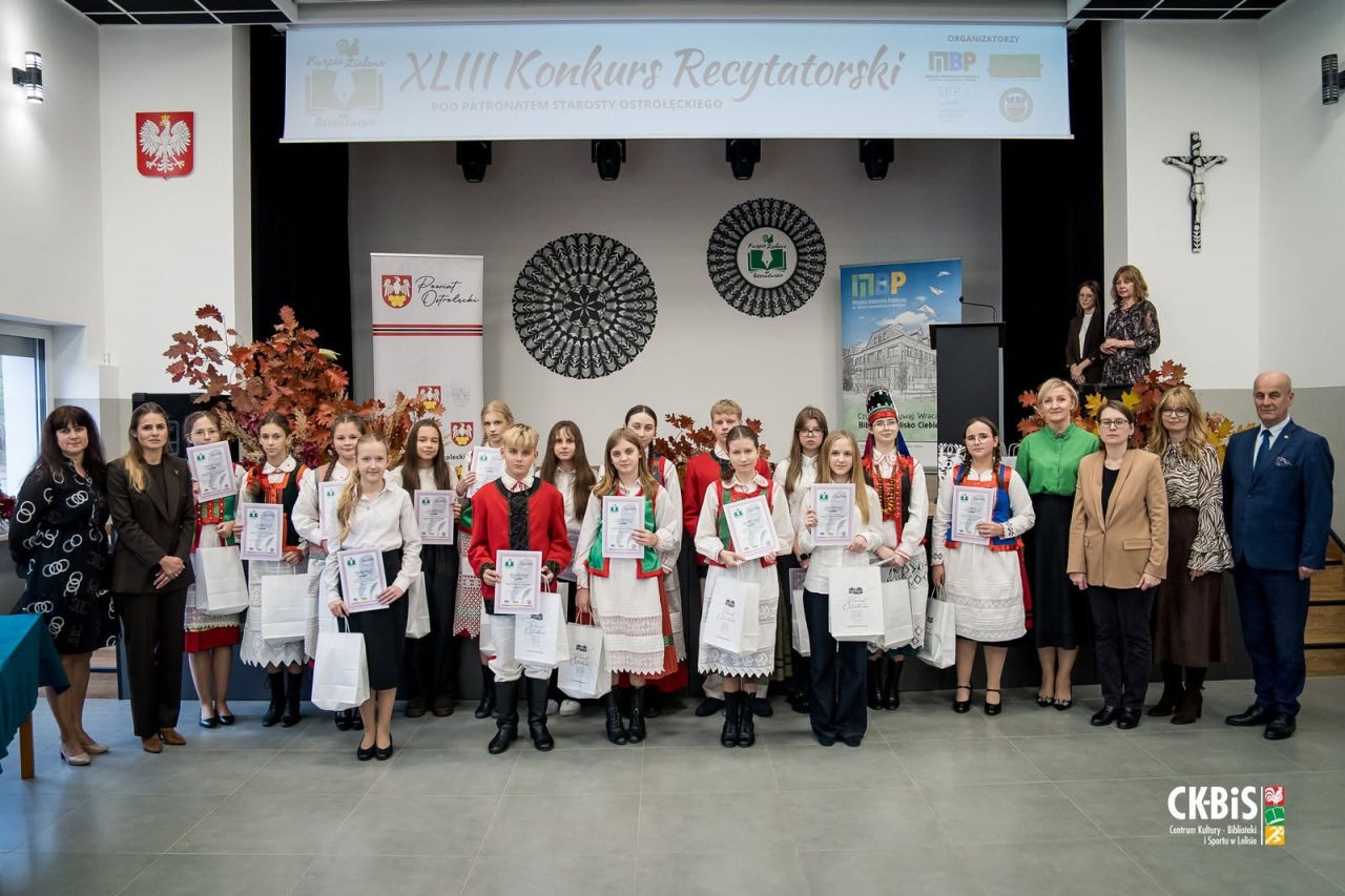 Finał XLIII Konkursu Recytatorskiego „Kurpie Zielone w Literaturze” [20.10.2026] - zdjęcie #17 - eOstroleka.pl
