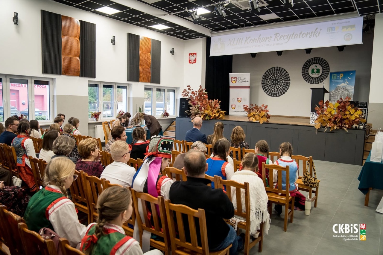 Finał XLIII Konkursu Recytatorskiego „Kurpie Zielone w Literaturze” [20.10.2026] - zdjęcie #16 - eOstroleka.pl