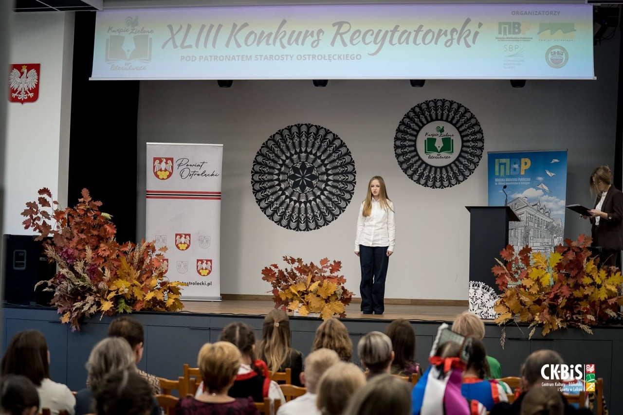 Finał XLIII Konkursu Recytatorskiego „Kurpie Zielone w Literaturze” [20.10.2026] - zdjęcie #4 - eOstroleka.pl