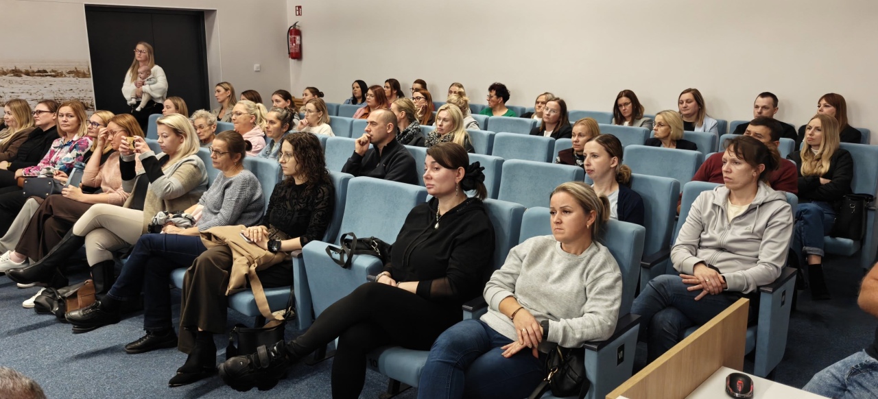 Bezpieczeństwo dzieci najważniejsze. Ważna debata w Kadzidle [21.10.2026] - zdjęcie #16 - eOstroleka.pl