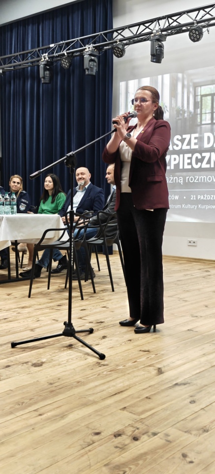 Bezpieczeństwo dzieci najważniejsze. Ważna debata w Kadzidle [21.10.2026] - zdjęcie #10 - eOstroleka.pl