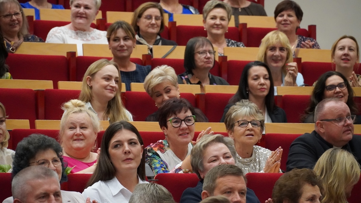 Obchody XXXV-lecia utworzenia Samorządu Pielęgniarek i Położnych w Ostrołęce [22.10.2026] - zdjęcie #111 - eOstroleka.pl
