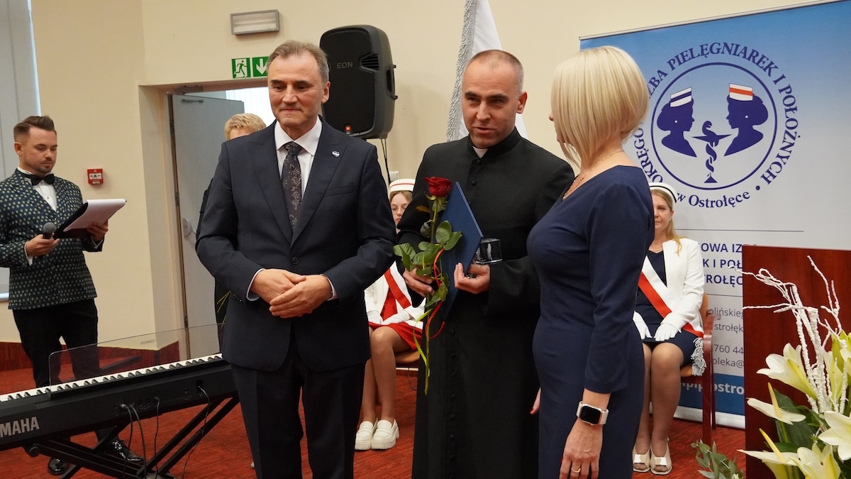 Obchody XXXV-lecia utworzenia Samorządu Pielęgniarek i Położnych w Ostrołęce [22.10.2026] - zdjęcie #19 - eOstroleka.pl