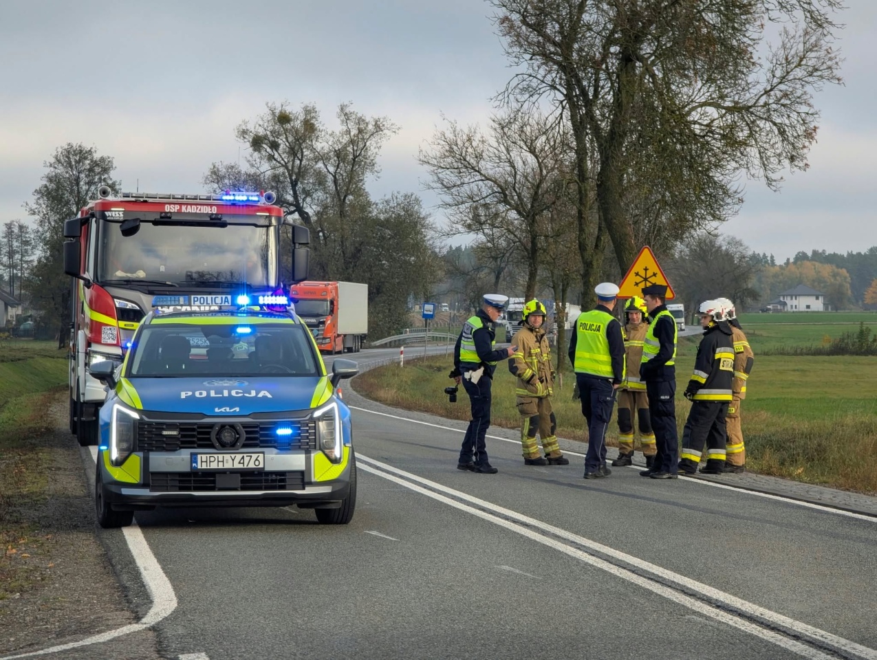 Wypadek w Dylewie [23.10.2026] - zdjęcie #20 - eOstroleka.pl