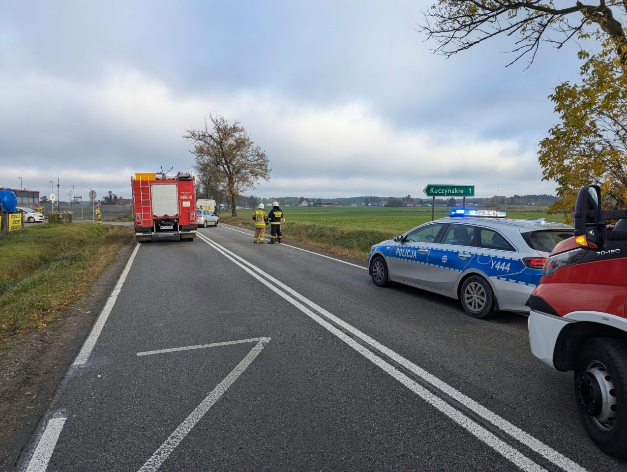 Wypadek w Dylewie [23.10.2026] - zdjęcie #14 - eOstroleka.pl
