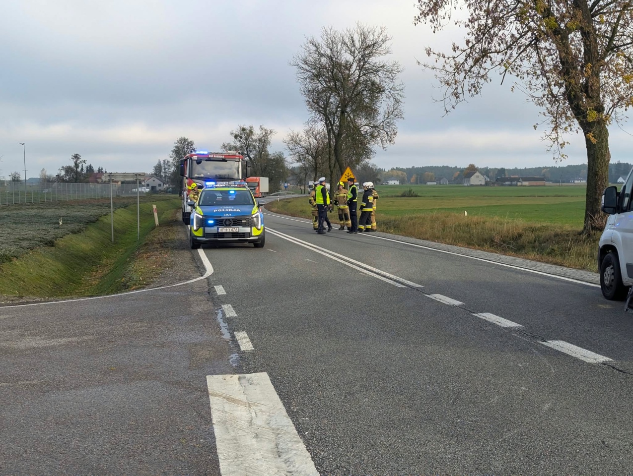 Wypadek w Dylewie [23.10.2026] - zdjęcie #12 - eOstroleka.pl