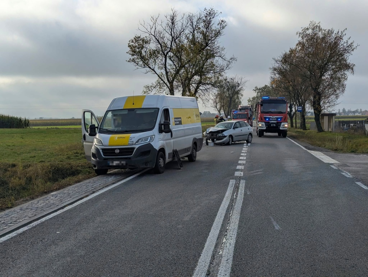 Wypadek w Dylewie [23.10.2026] - zdjęcie #6 - eOstroleka.pl