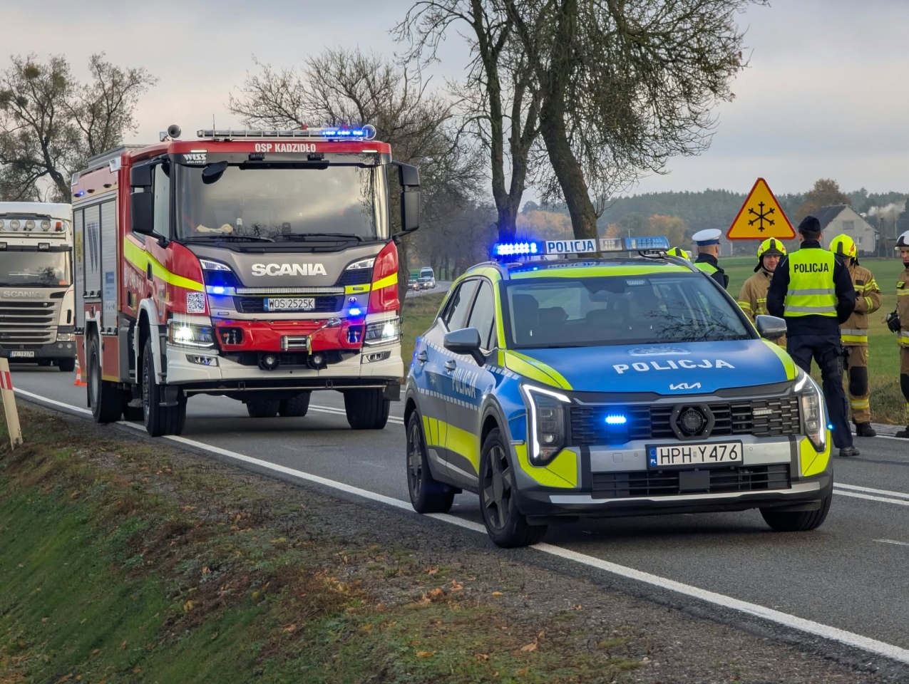Wypadek w Dylewie [23.10.2026] - zdjęcie #1 - eOstroleka.pl