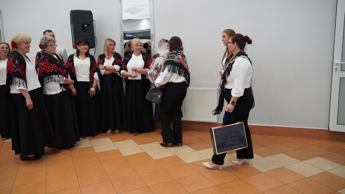 IV Przegląd Pieśni Biesiadnej oraz jubileusz 5-lecia KGW Troszynianki [24.10.2026] - zdjęcie #61 - eOstroleka.pl