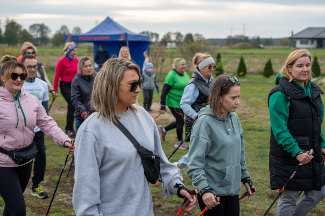Rajd nordic walking w Obierwi [25.10.2026] - zdjęcie #9 - eOstroleka.pl