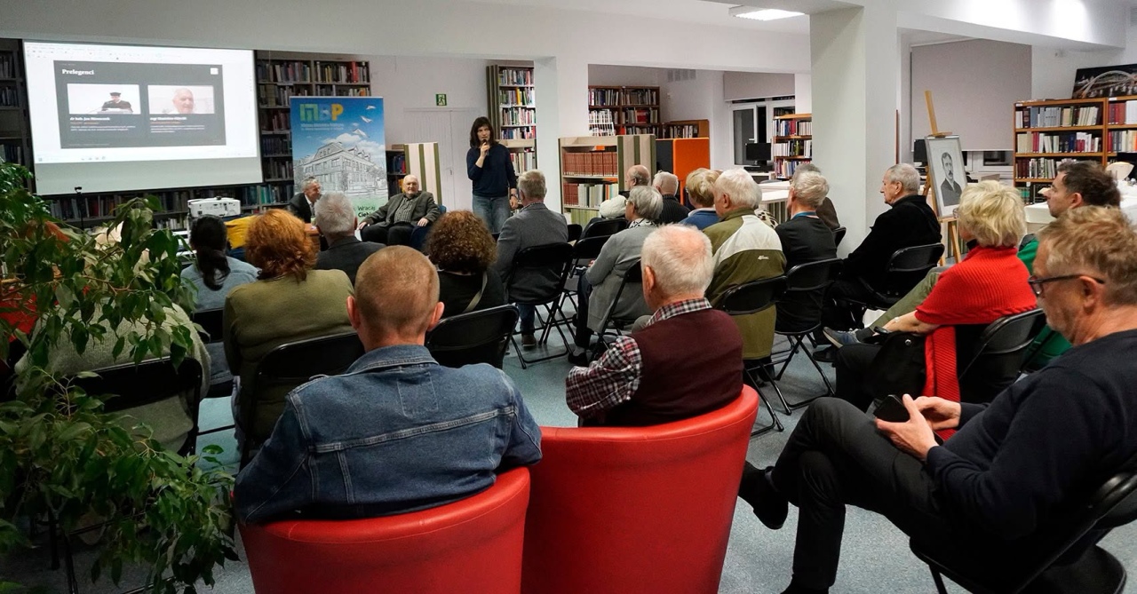 Czyste miasto to woda i powietrze. Ciekawa rozmowa z ekologiem w ostrołęckiej bibliotece [26.10.2026] - zdjęcie #9 - eOstroleka.pl