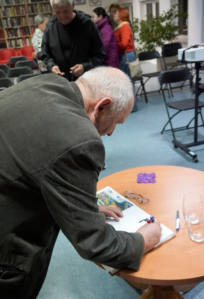 Czyste miasto to woda i powietrze. Ciekawa rozmowa z ekologiem w ostrołęckiej bibliotece [26.10.2026] - zdjęcie #7 - eOstroleka.pl