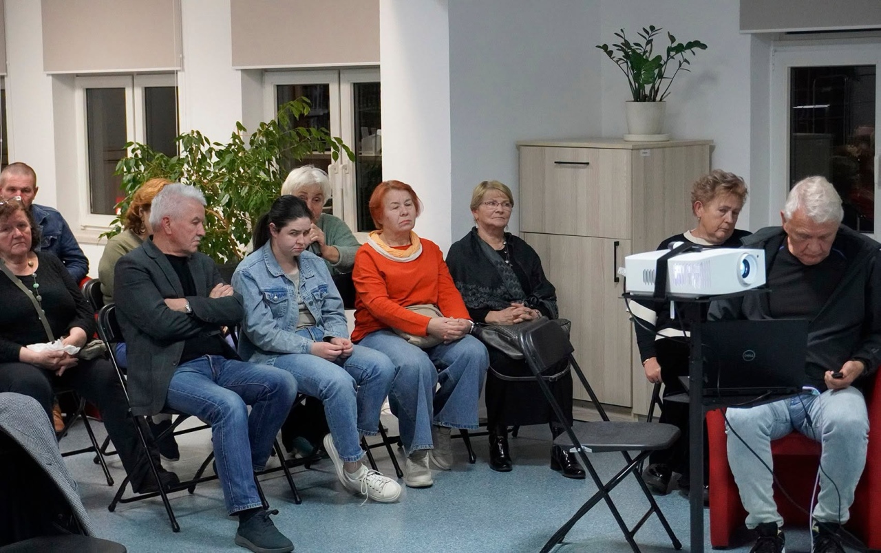 Czyste miasto to woda i powietrze. Ciekawa rozmowa z ekologiem w ostrołęckiej bibliotece [26.10.2026] - zdjęcie #3 - eOstroleka.pl