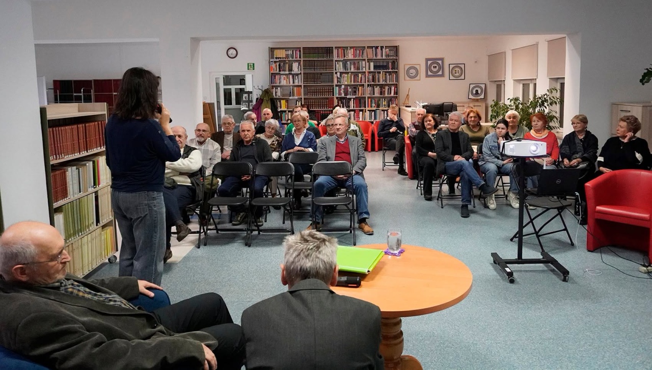 Czyste miasto to woda i powietrze. Ciekawa rozmowa z ekologiem w ostrołęckiej bibliotece [26.10.2026] - zdjęcie #2 - eOstroleka.pl