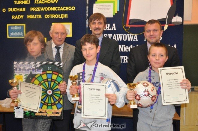Turniej szachowy o puchar Przewodniczącego Rady Miasta [13.I.2012] - zdjęcie #31 - eOstroleka.pl