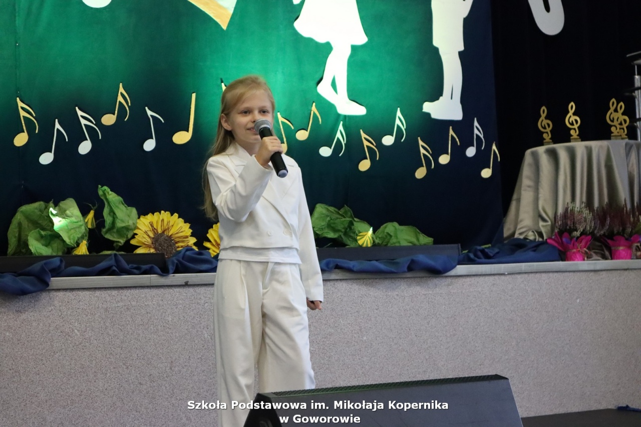 Młode talenty znowu na scenie! Za nami XII Festiwal Piosenki Uczniowskiej „Nutka” w Goworowie [26.10.2026] - zdjęcie #11 - eOstroleka.pl