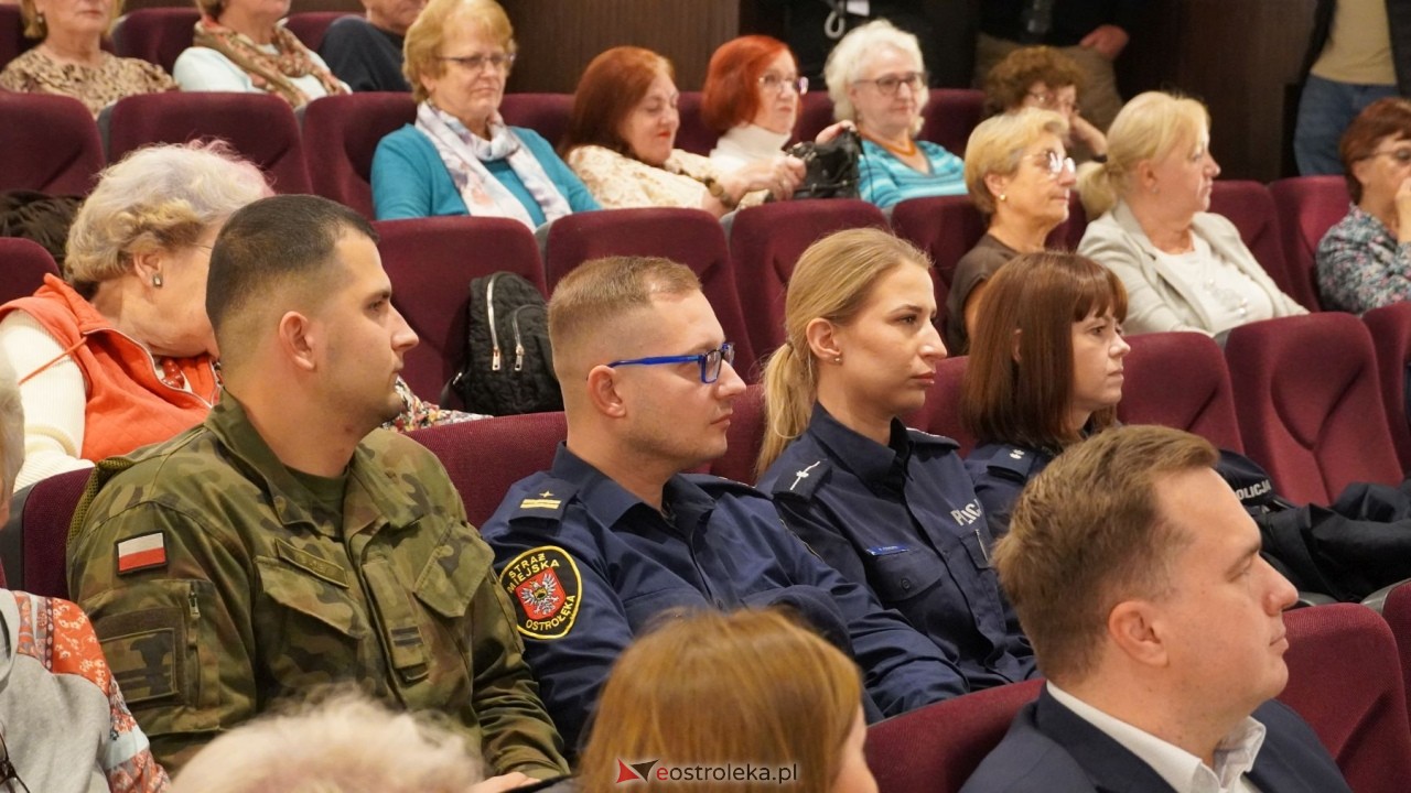 Kampania Nie pozwól, żeby ominęło cię życie Komendy Miejskiej Policji w Ostrołęce [28.10.2026] - zdjęcie #6 - eOstroleka.pl