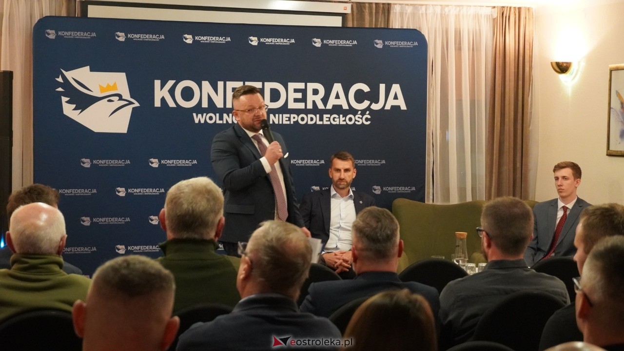 Spotkanie lokalnych struktur Konfederacji w Ostrołęce z Marcinem Możdżonkiem [28.10.2026] - zdjęcie #27 - eOstroleka.pl