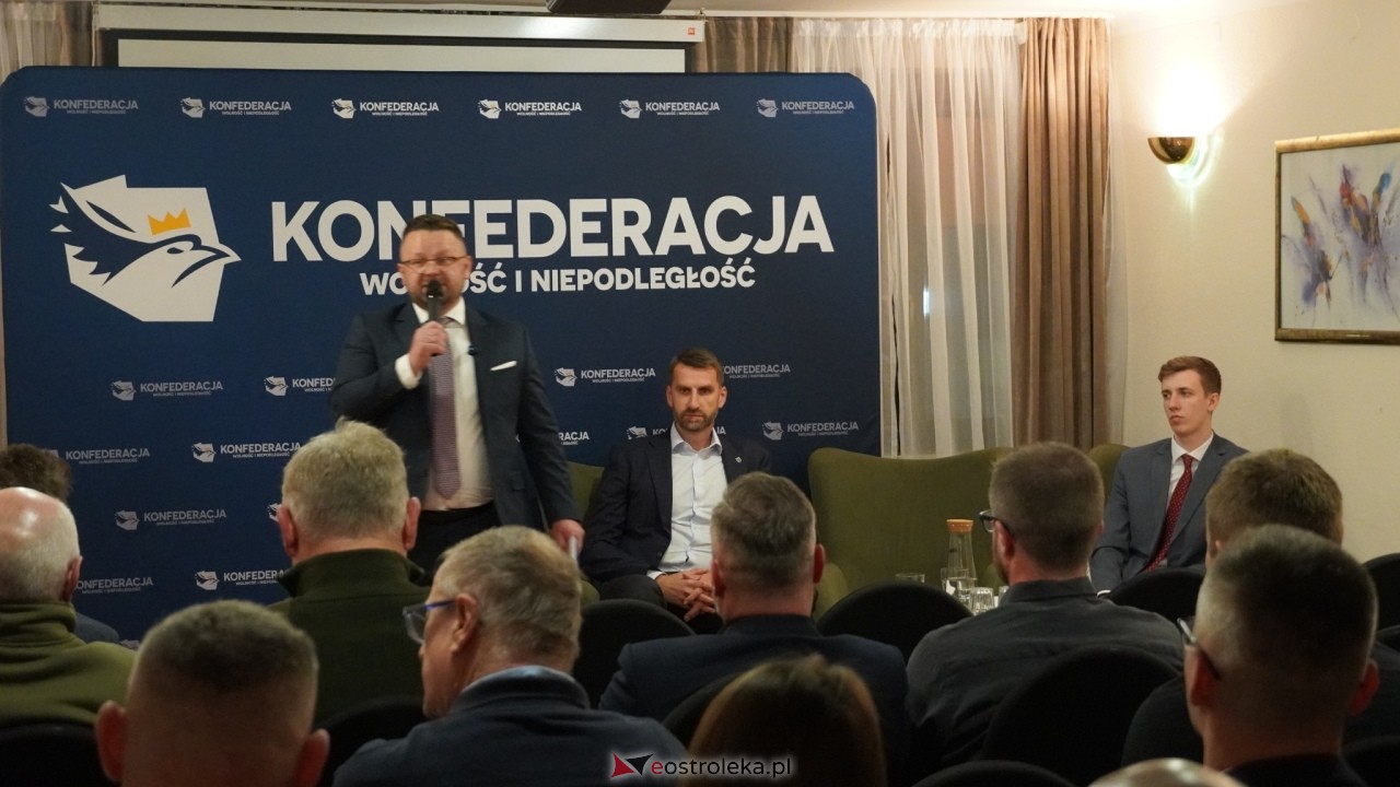Spotkanie lokalnych struktur Konfederacji w Ostrołęce z Marcinem Możdżonkiem [28.10.2026] - zdjęcie #24 - eOstroleka.pl