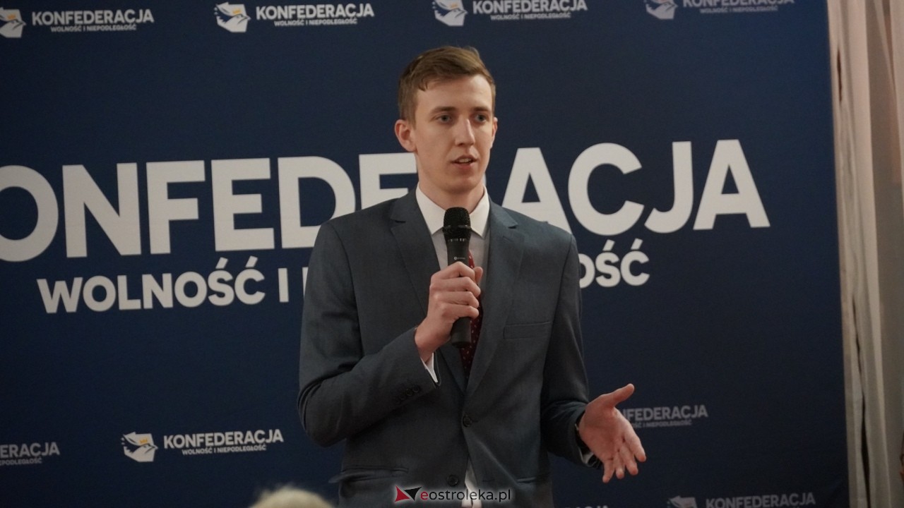 Spotkanie lokalnych struktur Konfederacji w Ostrołęce z Marcinem Możdżonkiem [28.10.2026] - zdjęcie #39 - eOstroleka.pl