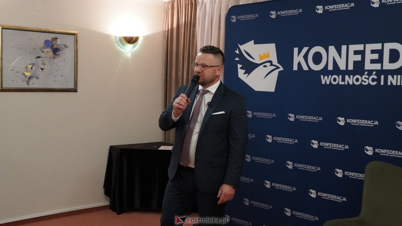 Spotkanie lokalnych struktur Konfederacji w Ostrołęce z Marcinem Możdżonkiem [28.10.2026] - zdjęcie #2 - eOstroleka.pl