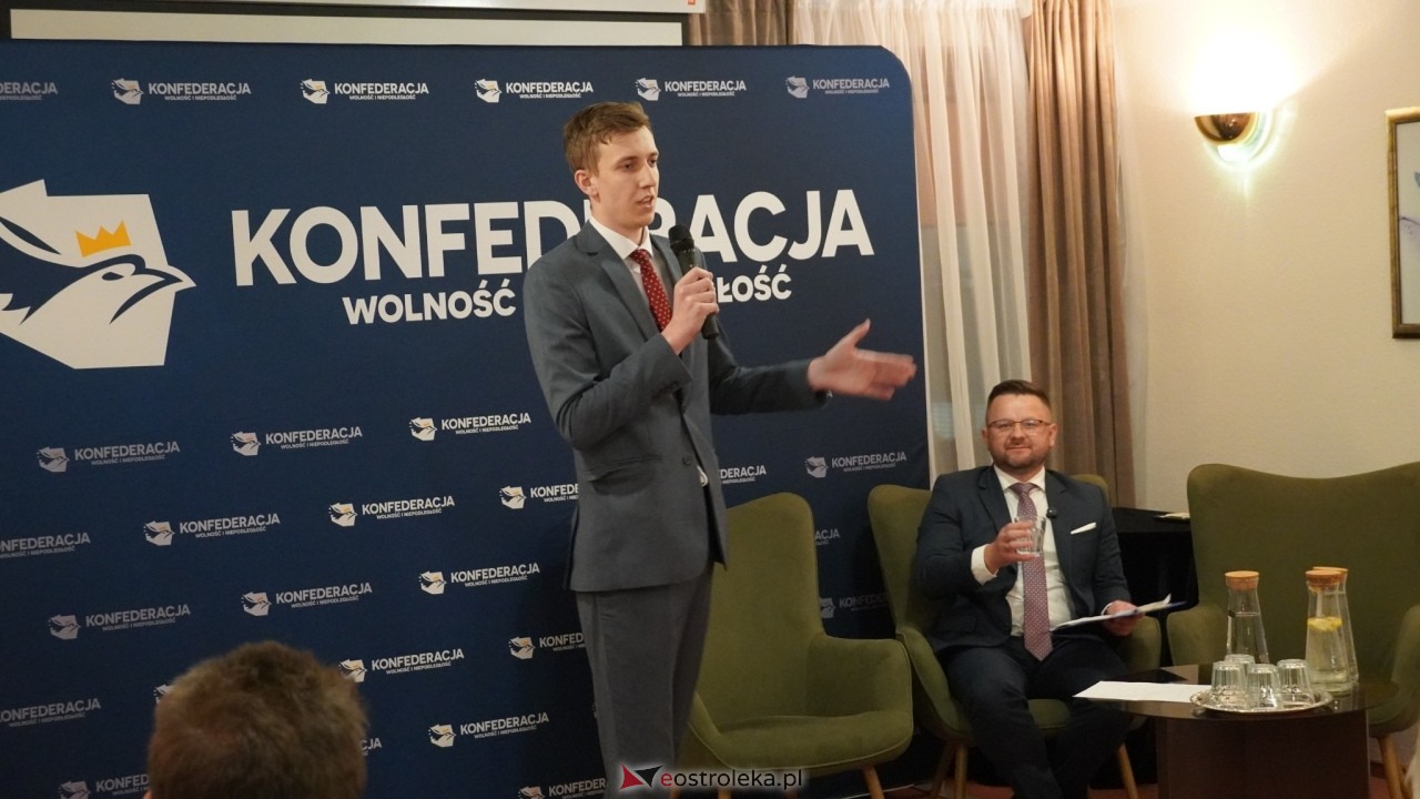 Spotkanie lokalnych struktur Konfederacji w Ostrołęce z Marcinem Możdżonkiem [28.10.2026] - zdjęcie #33 - eOstroleka.pl